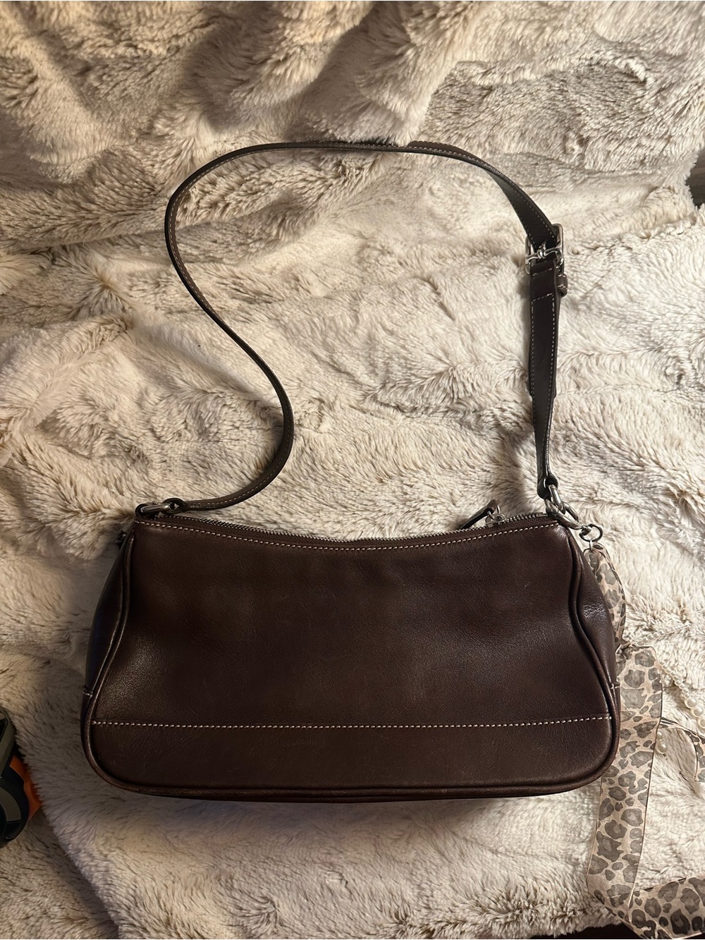 Coach Classic Brown Leather Shoulder Bag - Elegant Everyday Carry